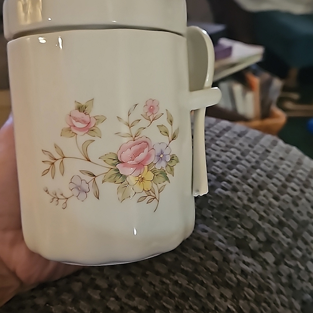 Vintage FTDA Porcelain Tea Canister with spoon (spoon broken)